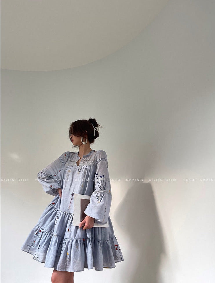 Aconiconi｜Blue Hibiscus  Embroidery Linen Dress