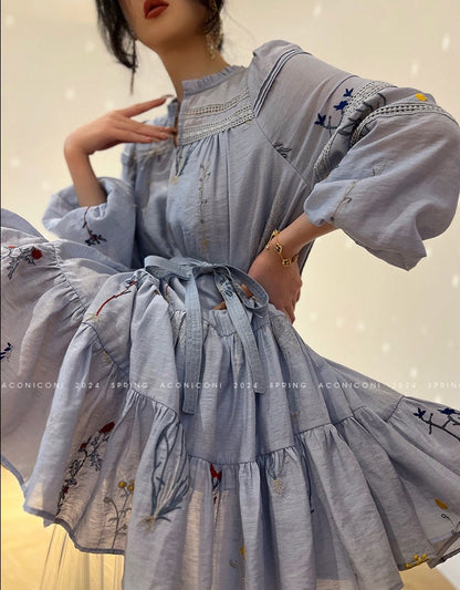 Aconiconi｜Blue Hibiscus  Embroidery Linen Dress