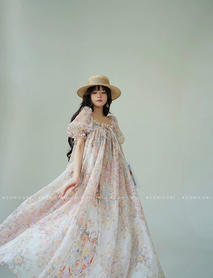 Aconiconi | Ella in Bloom