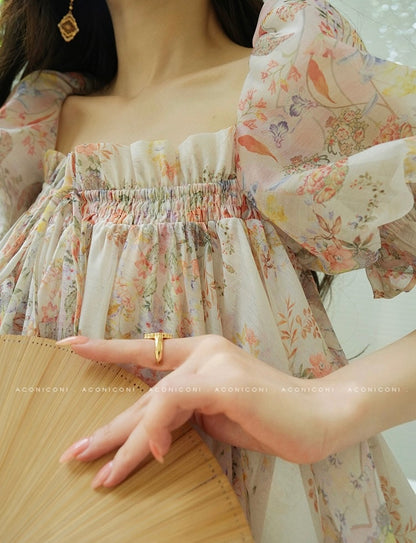 Aconiconi | Ella in Bloom