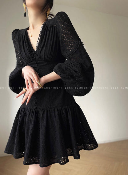 Aconiconi｜White Indigo Smoked Lace Cotton Dress