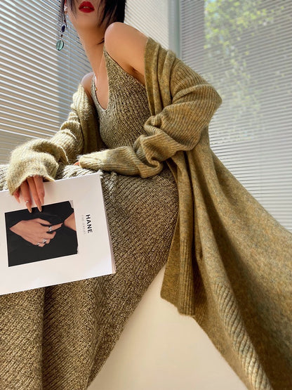 Aconiconi｜Late autumn evening wool knitted suspender dress & cardigan